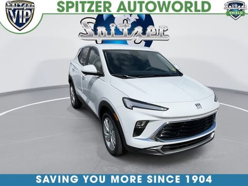 Certified 2024 Buick Encore GX Preferred w/ Advanced Technology Package FWD image 2