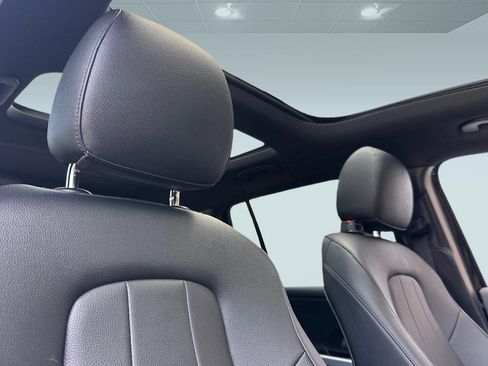 Used 2024 Mercedes-Benz EQB 300 4MATIC image 15