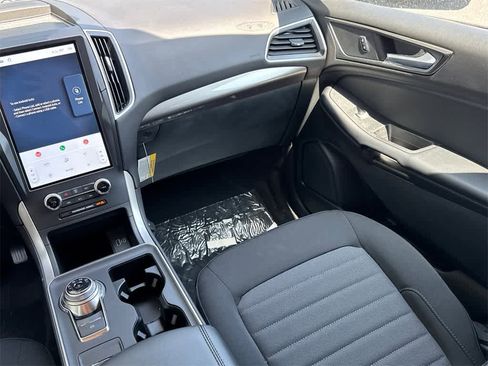 New 2024 Ford Edge SE image 20