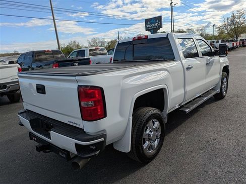 Used 2019 GMC Sierra 3500 Denali AWD/4WD image 6