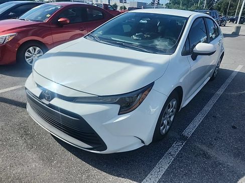 Used 2023 Toyota Corolla LE FWD image 6