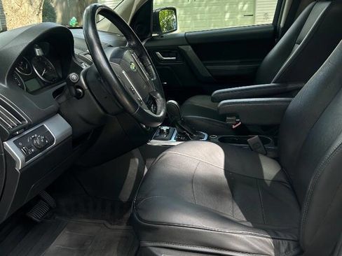 Used 2008 Land Rover LR2 SE image 9