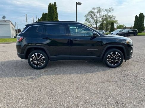 Used 2023 Jeep Compass Limited AWD/4WD image 6
