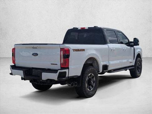 Used 2023 Ford F250 Lariat w/ Lariat Ultimate Package AWD/4WD image 5
