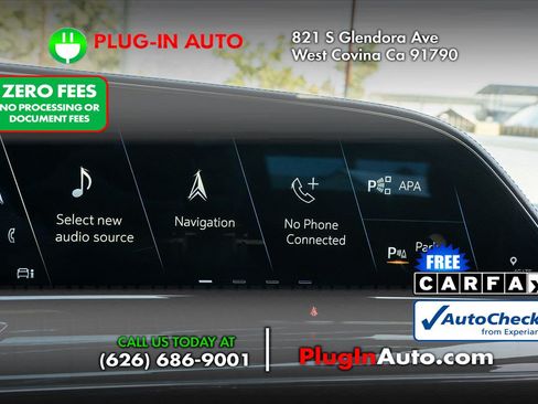 Used 2023 Cadillac Escalade Sport w/ Touring Package AWD/4WD image 34