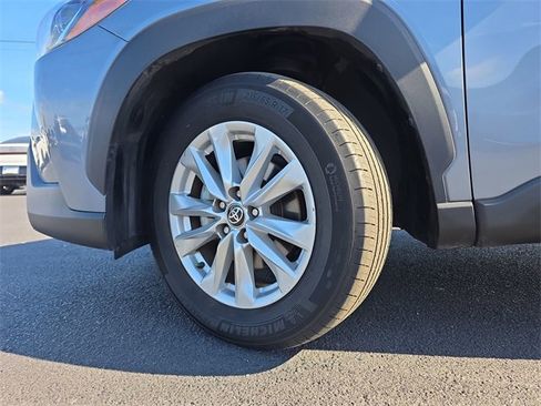 Used 2023 Toyota Corolla Cross LE image 36