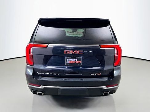 Used 2025 GMC Yukon AT4 w/ AT4 Premium Package image 7