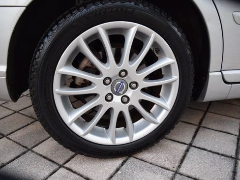 Used 2011 Volvo V50 T5 image 87