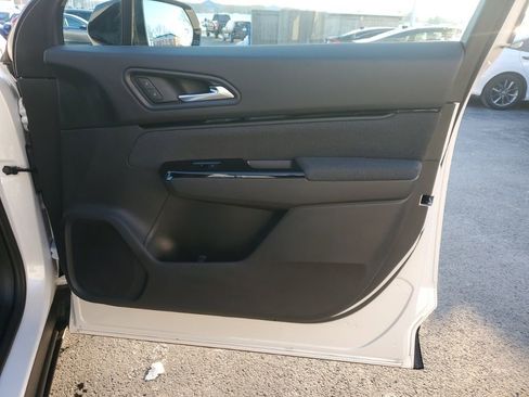 Used 2025 Honda Prologue EX image 31