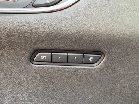 Used 2021 Cadillac XT6 Premium Luxury image 25