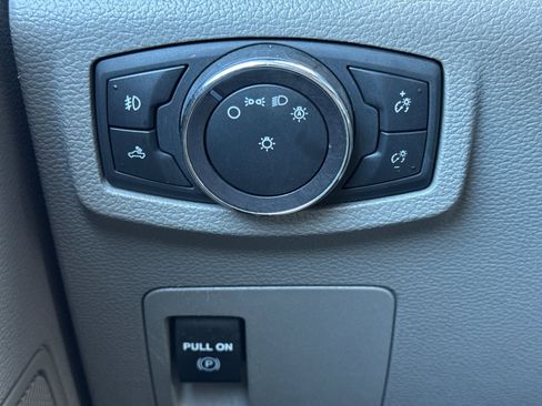 Used 2019 Ford F150 XL w/ Equipment Group 101A Mid RWD image 32