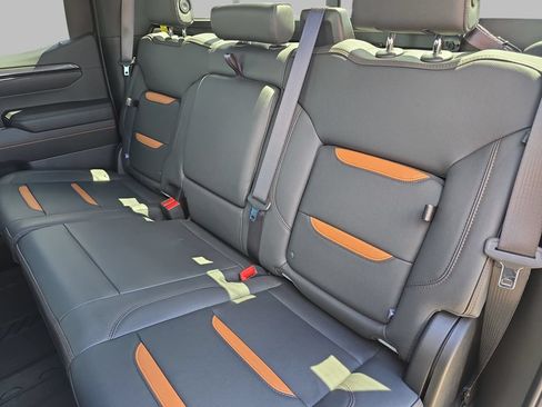 Used 2025 GMC Sierra 1500 AT4 w/ AT4 Premium Package AWD/4WD image 15