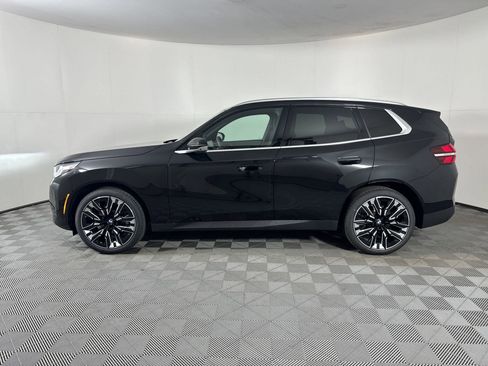 Used 2025 BMW X3 xDrive30i w/ Premium Package image 2