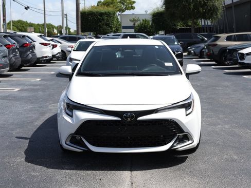 Used 2025 Toyota Corolla XSE FWD image 3
