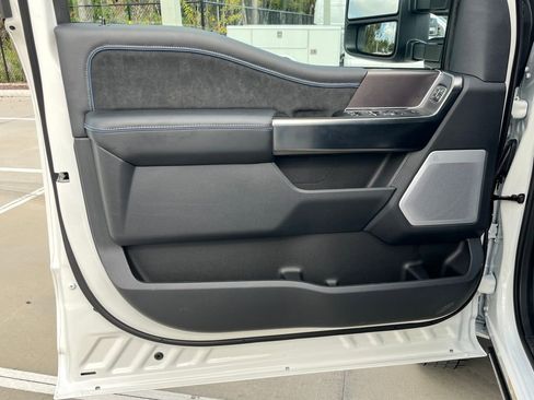 New 2026 Ford F450 Platinum w/ FX4 Off-Road Package image 15