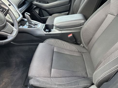 Used 2022 Subaru Outback Premium image 13