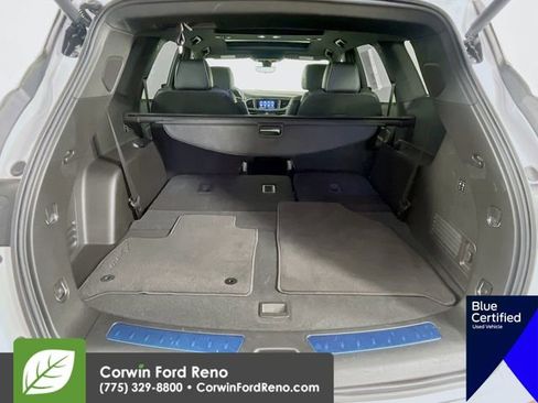 Used 2024 Buick Enclave Avenir w/ Avenir Technology Package image 32