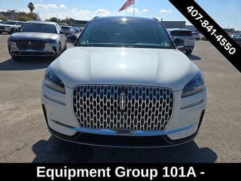 Used 2025 Lincoln Corsair AWD w/ Equipment Group 101A image 2