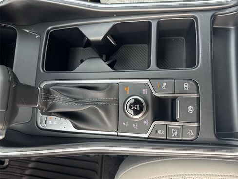 New 2025 Kia Sorento S image 40