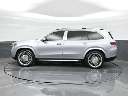 Used 2025 Mercedes-Benz Maybach GLS 600 4MATIC image 2