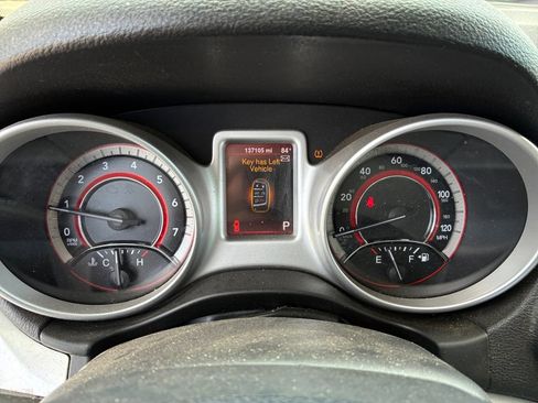 Used 2013 Dodge Journey SXT w/ Flexible Seating Group FWD image 22