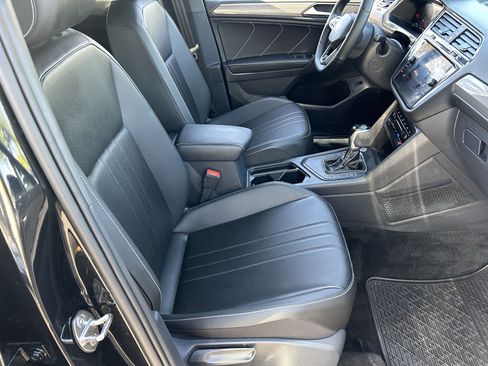 Certified 2024 Volkswagen Tiguan SE R-Line FWD image 9