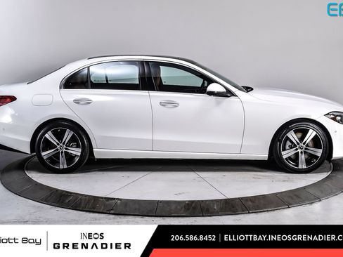 Used 2025 Mercedes-Benz C 300 4MATIC Sedan image 7