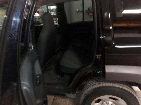 Used 2004 Jeep Liberty Sport w/ PWR Convenience Group AWD/4WD image 24