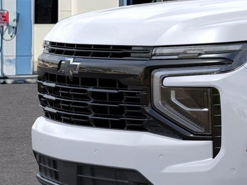 New 2026 Chevrolet Suburban RST image 13