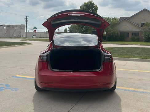Used 2021 Tesla Model 3 Performance image 8