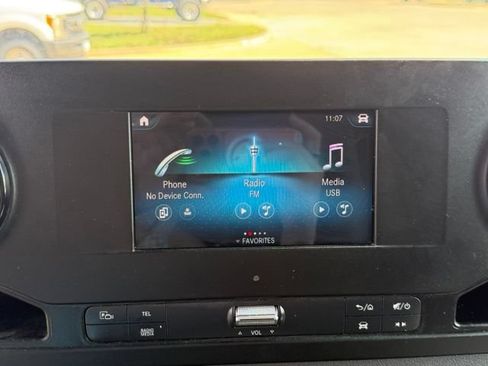 Used 2022 Mercedes-Benz Sprinter 2500 image 15