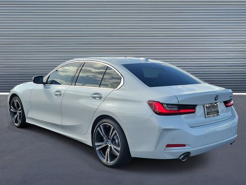 Used 2024 BMW 330i Sedan w/ Premium Package RWD image 4