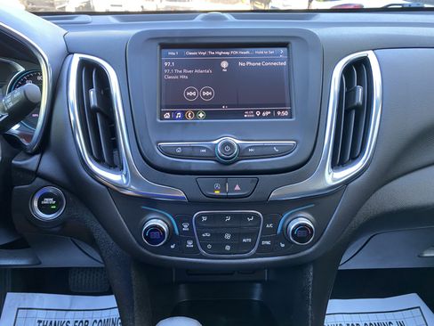 Used 2024 Chevrolet Equinox LT FWD image 24