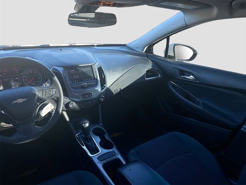 Used 2019 Chevrolet Cruze LS w/ LS Convenience Package image 22