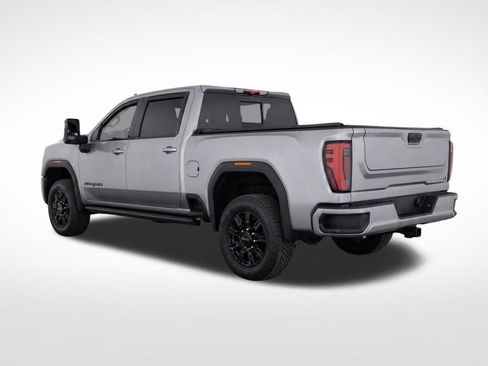 Used 2025 GMC Sierra 2500 AT4 w/ AT4 Premium Plus Package AWD/4WD image 5