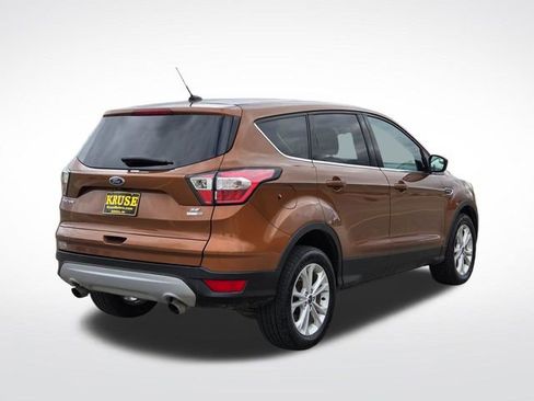 Used 2017 Ford Escape SE AWD/4WD image 3