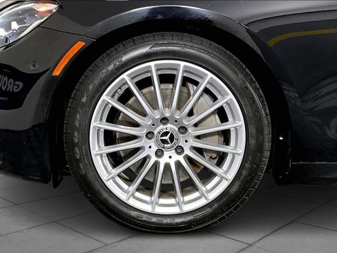 Used 2022 Mercedes-Benz E 350 Sedan image 10