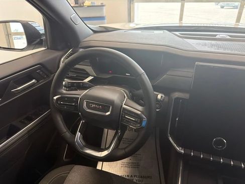 Used 2026 GMC Acadia Elevation w/ Black Edition AWD/4WD image 28