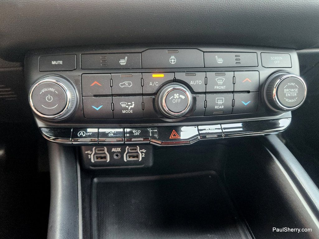 Used 2023 Dodge Durango SXT w/ SXT Blacktop Group AWD/4WD image 35