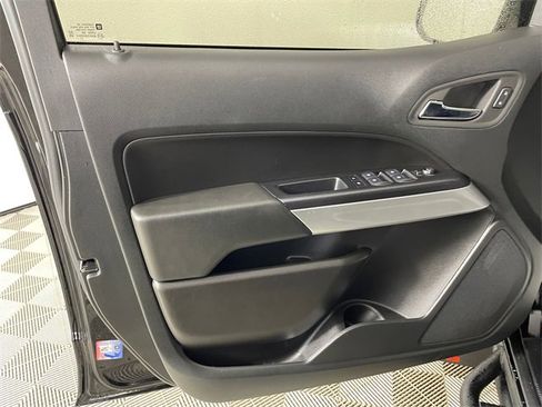 Certified 2022 Chevrolet Colorado ZR2 w/ ZR2 Midnight Special Edition image 15