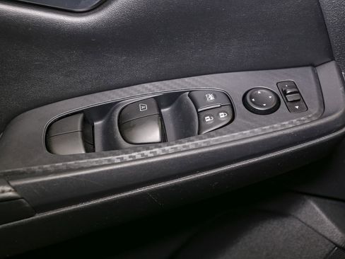 Used 2021 Nissan Sentra SV image 34