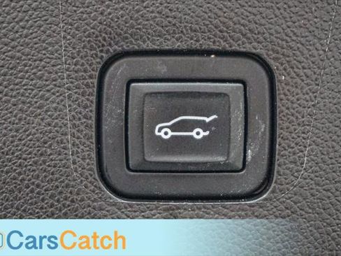 Used 2019 Chevrolet Traverse LT image 47