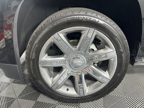 Used 2015 Cadillac Escalade Premium AWD/4WD image 13