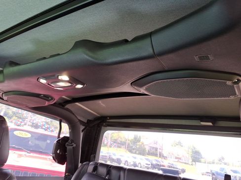 Used 2022 Jeep Wrangler Sport AWD/4WD image 14
