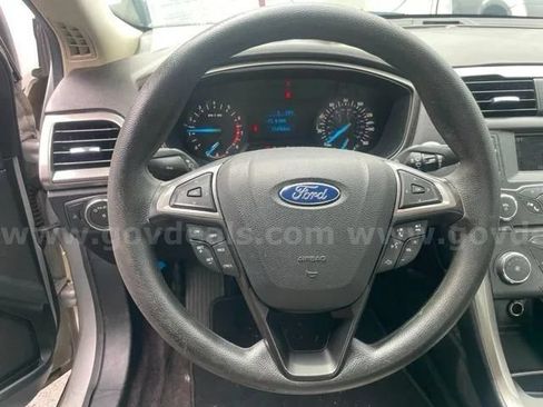 Used 2017 Ford Fusion S FWD image 16
