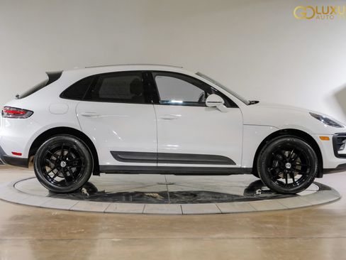 Used 2023 Porsche Macan AWD/4WD image 9