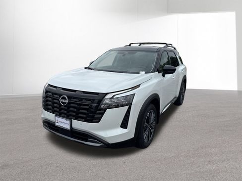 New 2026 Nissan Pathfinder Platinum AWD/4WD image 36