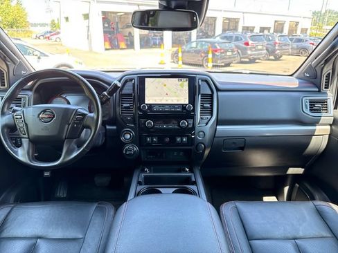 Used 2021 Nissan Titan PRO-4X w/ Pro-4x Convenience Package AWD/4WD image 13