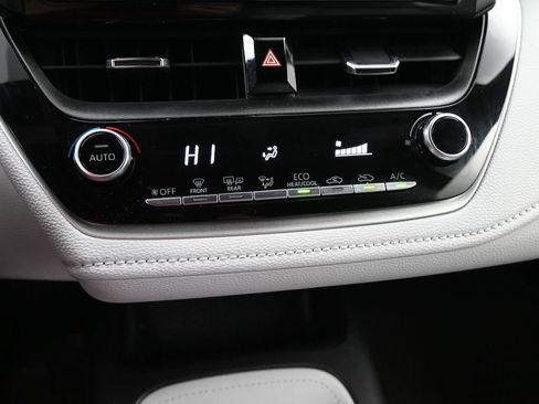 Used 2020 Toyota Corolla SE image 17