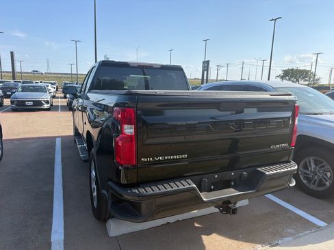 Used 2019 Chevrolet Silverado 1500 Custom w/ Custom Value Package RWD image 7